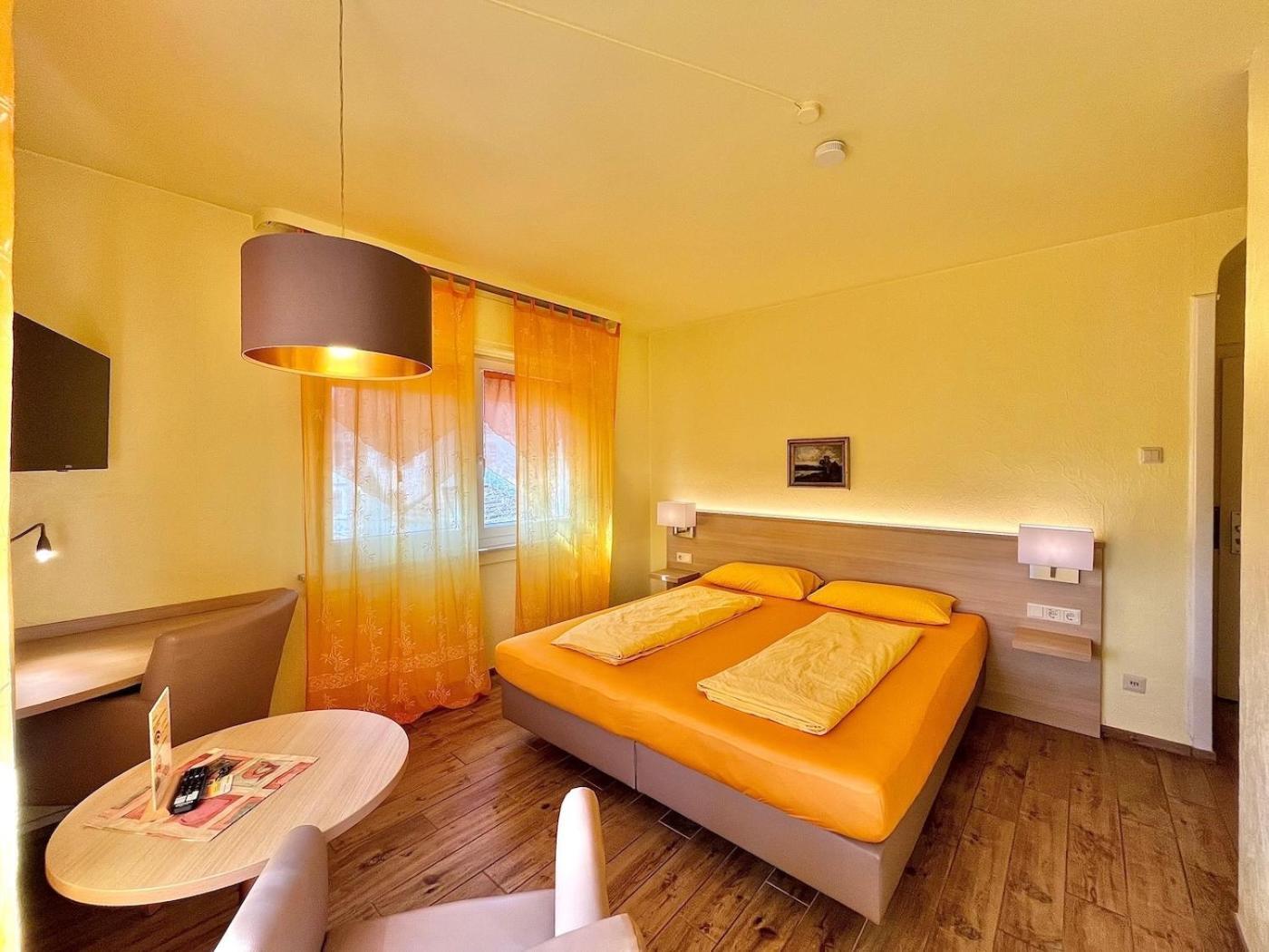 Bed & Breakfast Hotel-heilsberg